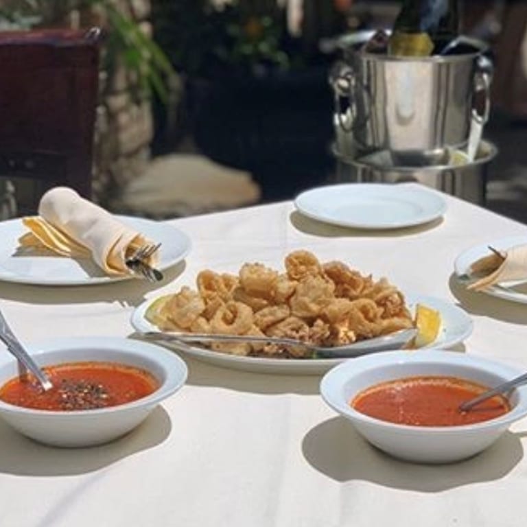 Fresh Arugula Salad: A Zesty Italian Delight